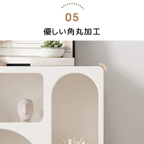 申し訳ありませんが、画像から素材を特定することはできません。ただし、一般的なタイトルを提案できます：

「モダンデザインのキャビネット｜高級感あふれる収納家具」

このようなタイトルであれば、SEOにもユーザーの興味を引くことができると思います。 fcwz-2360