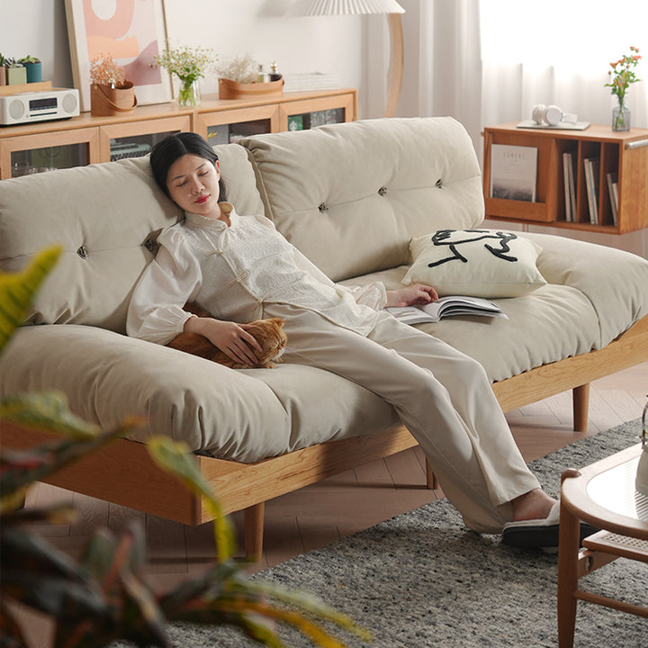 ゆったりくつろげる三人掛けソファ – cuumy